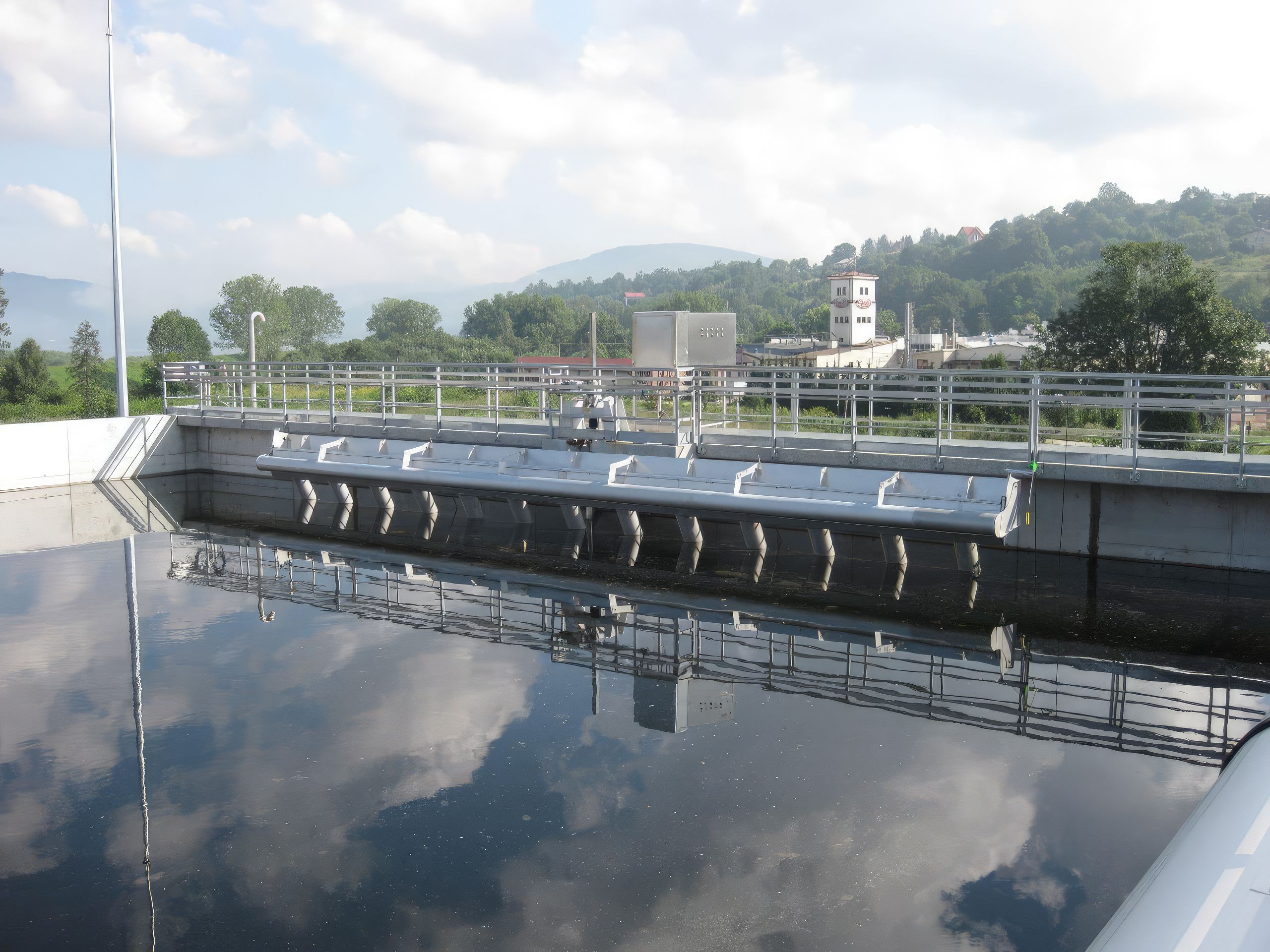 Advanced nutrient removal in wastewater treatment